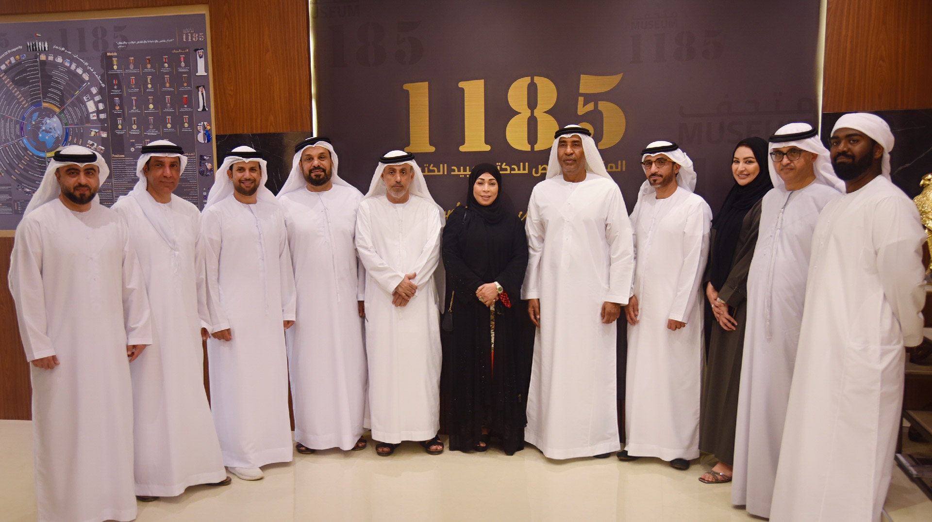 وفد جمعية الصحفيين الإماراتية يزور متحف "1185" في أبوظبي